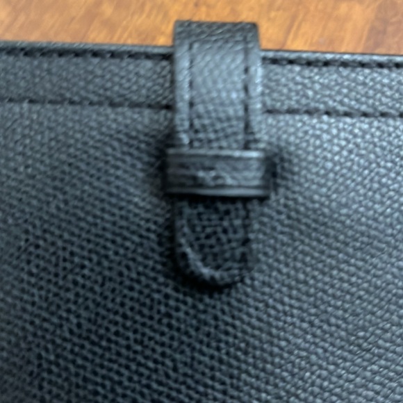 Coach Signature Embossed Leather black Vintage Bifold Wallet with dust bag - Picture 4 of 13